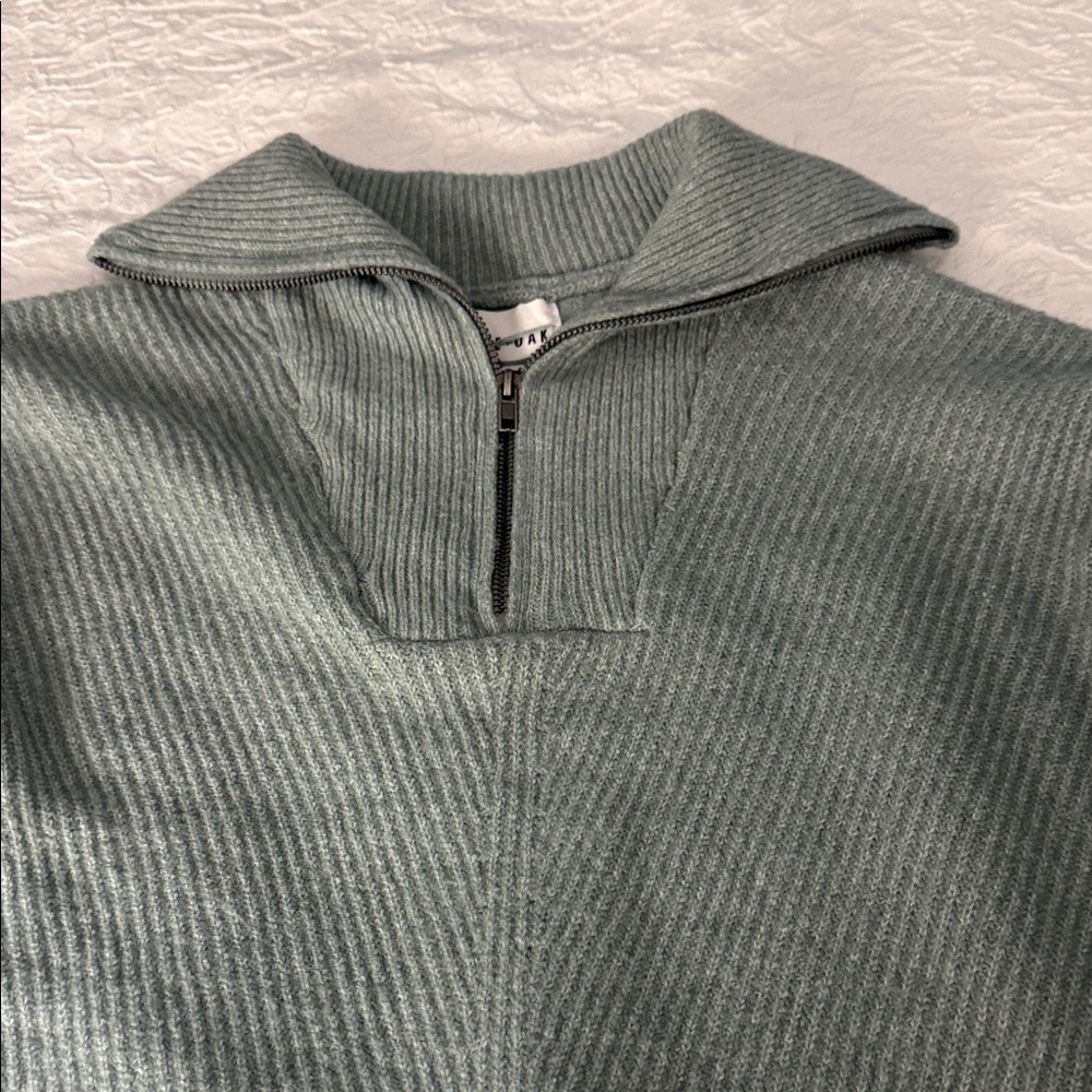 Elegant Jade Grey Women's Turtleneck Sweater - Picture 2 of 7